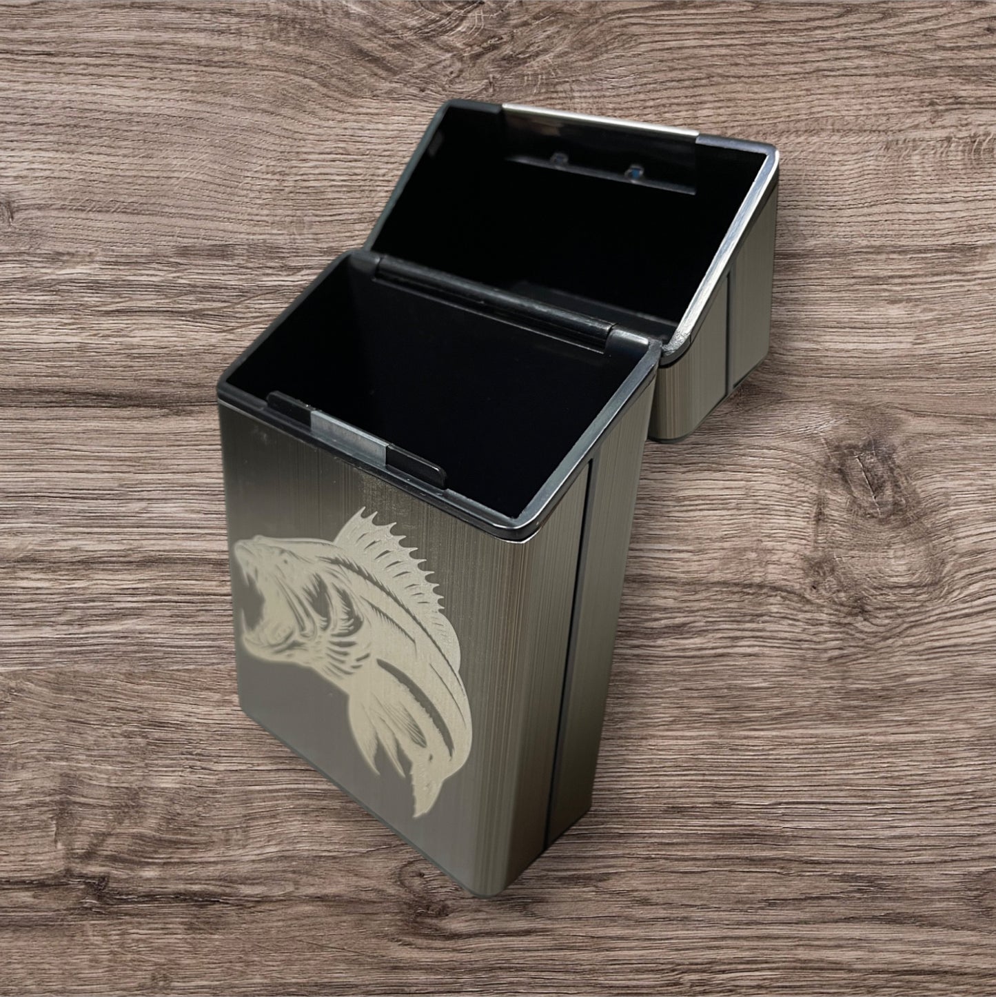 Zigarettenbox Aluminium / Kunststoff -Fisch- personalisiert mit Magnetverschluss