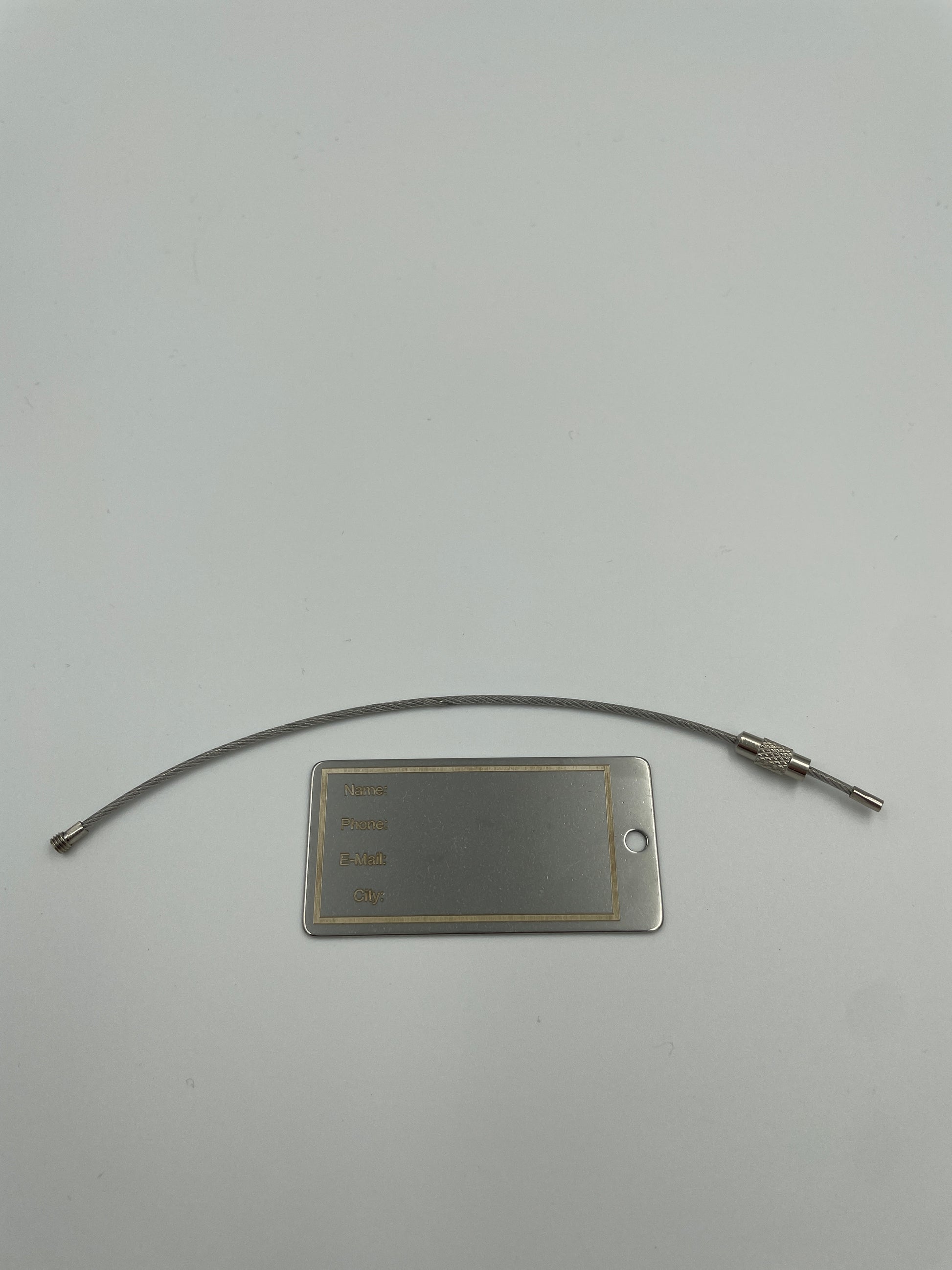 Kofferanhänger Gepäckanhänger aus Edelstahl mit individueller permanenter Lasergravur und Drahtseil (38x16mm)