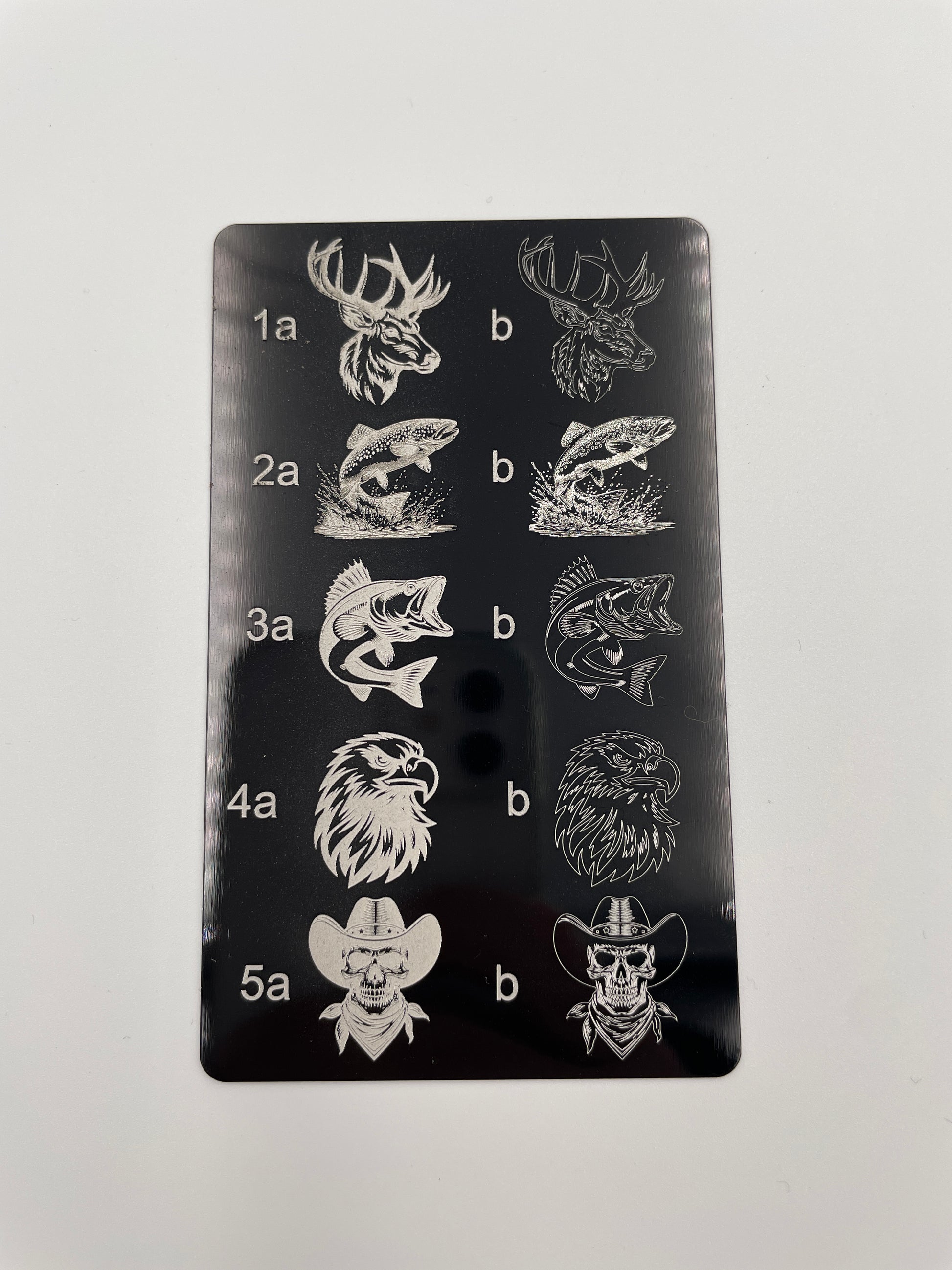Hochwertiger Aluminium-Schlüsselanhänger Dog Tag mit Gravur - verschiedene Motive