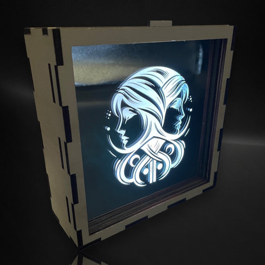 Spiegelfliese mit Gravur
Individuelle Gravur
LED Beleuchtung
Holzrahmen
Handarbeit
Geschenkidee
Personalisierte Spiegelfliese
RGB LED mit Fernbedienung